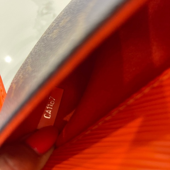 Louis Vuitton Monogram Epi Saint Michel Coquelicot - Picture 9 of 10